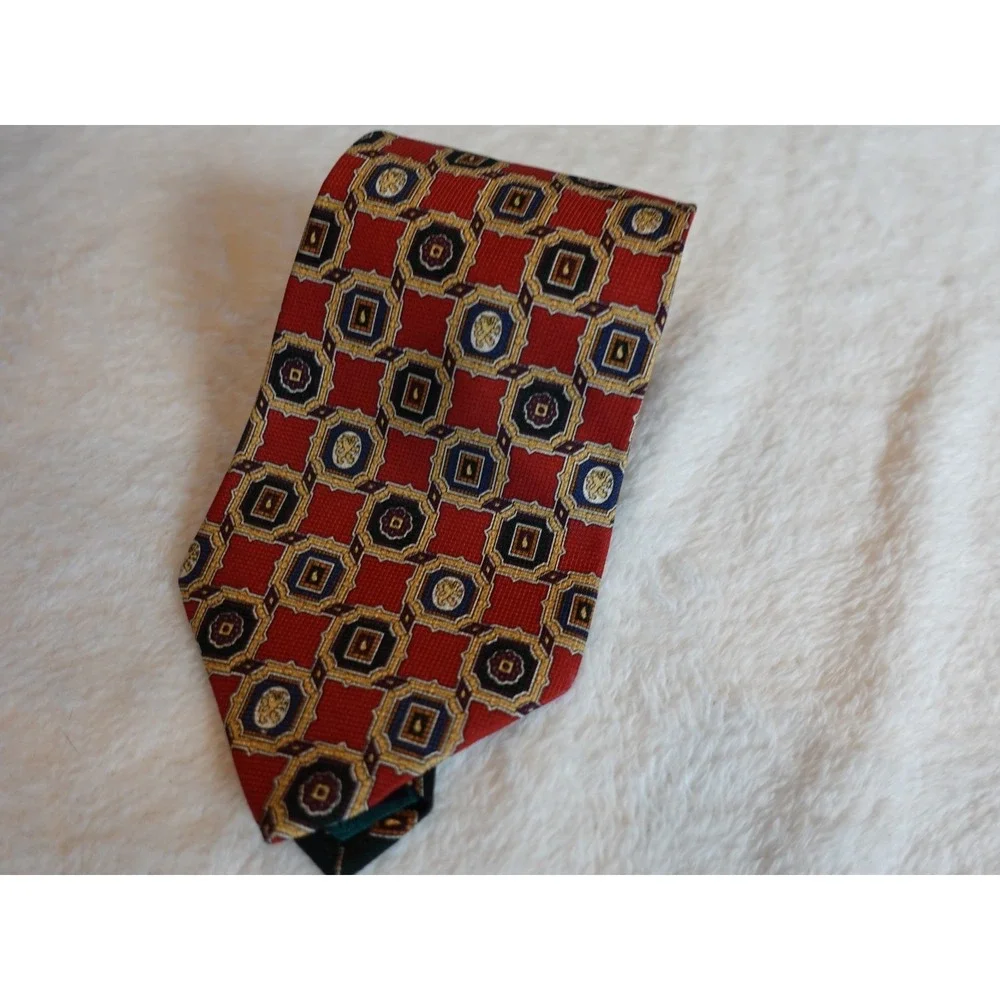 Vintage Tommy Hilfiger Tie Mens Italian Silk Made‎ in USA Crest Old Money Office
